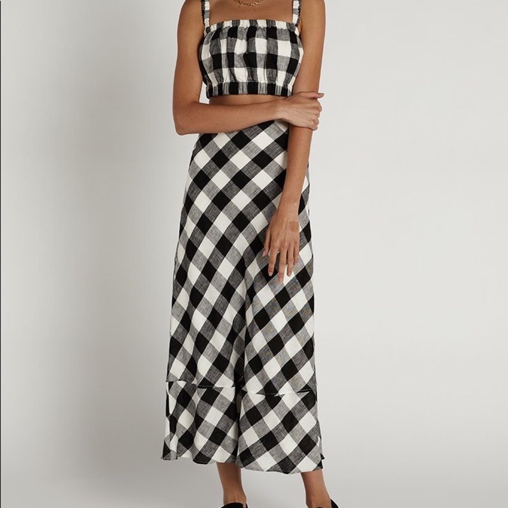 Dissh linen check skirt, size 6, fits more like a 4, worn once